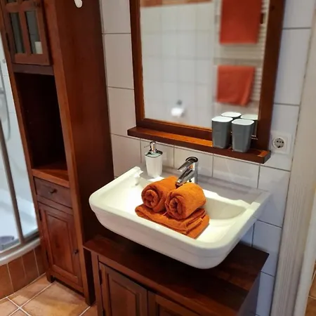 Gaestehaus Cafe Orth 1 Apartment Westerland
