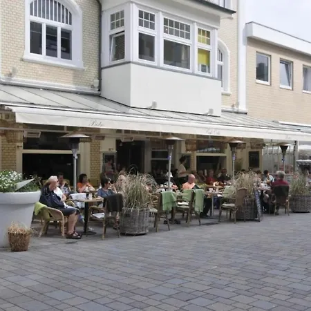 Gaestehaus Cafe Orth 1 *